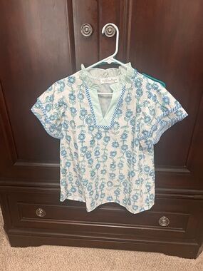 Vineyard Vines Blue Floral Ruffle V-Neck Cotton Top